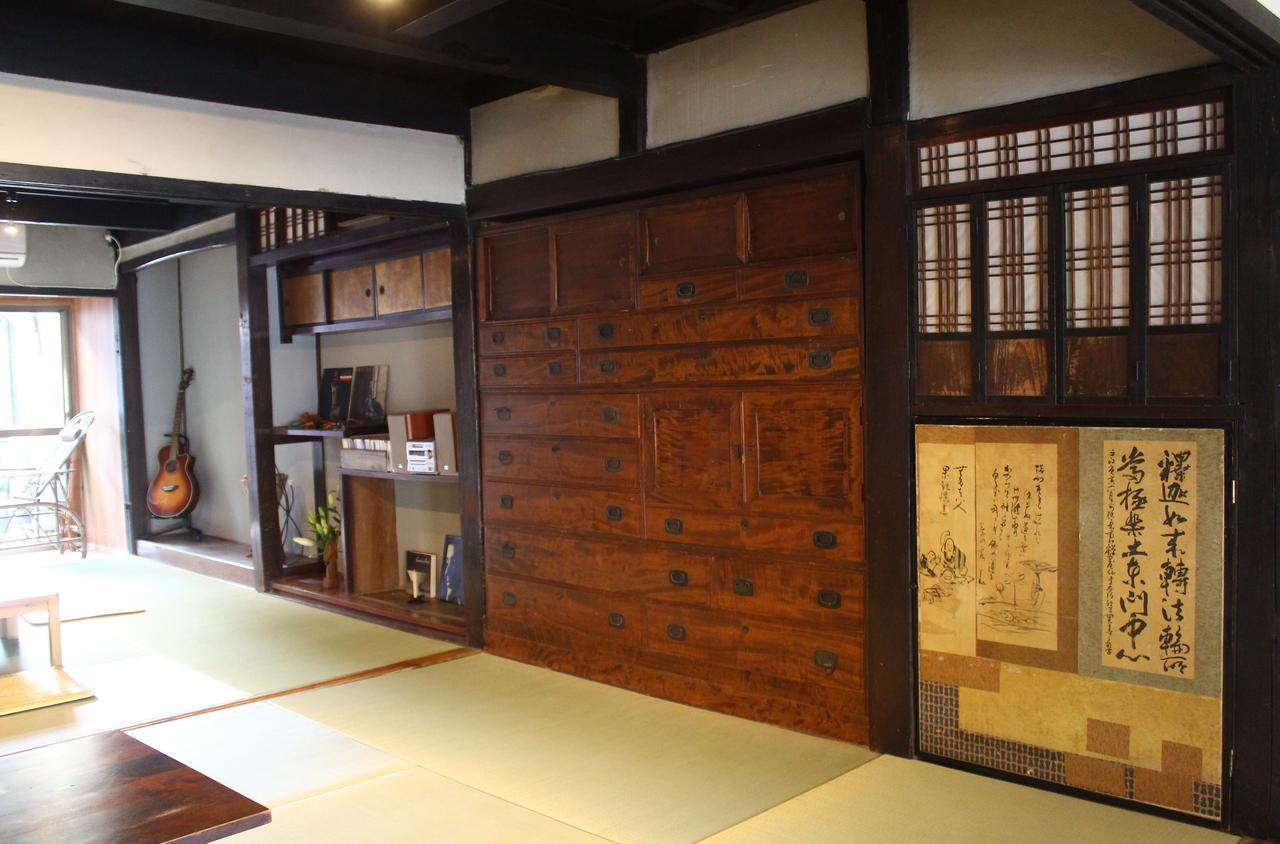 Hostel & Tatami Bar Uchikobare -内子晴れ- Exterior foto